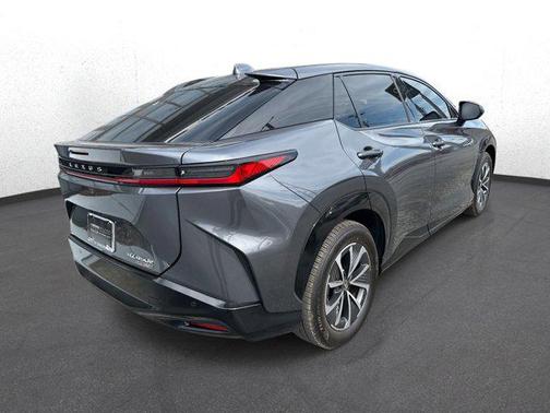 2023 Lexus RZ 450e 