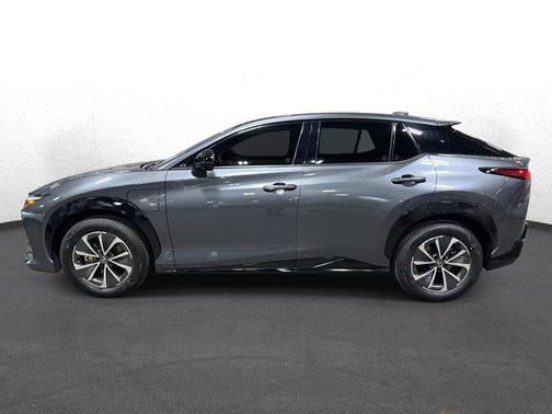 2023 Lexus RZ 450e 