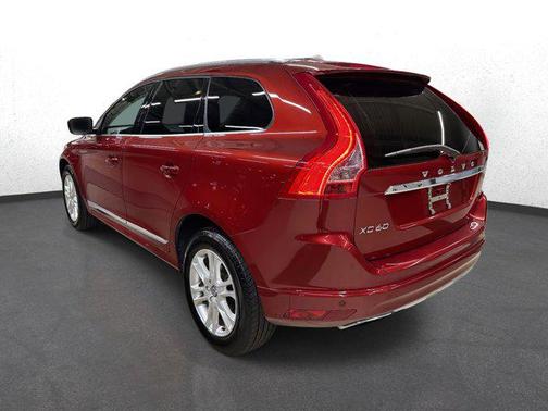 2016 Volvo XC60 T5 Drive-E Premier