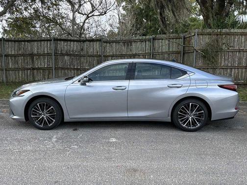 2025 Lexus ES 350 Base