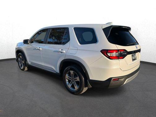 2023 Honda Pilot 2WD EX-L 7 Passenger