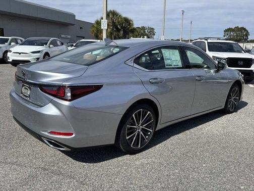 2025 Lexus ES 350 Base