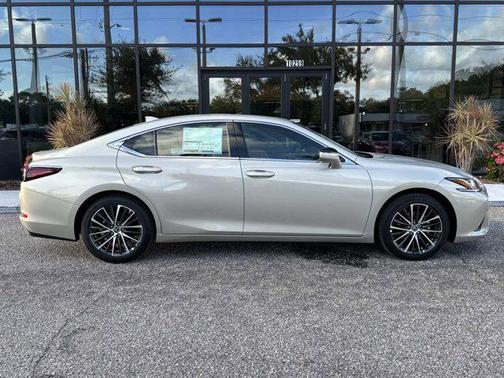 2025 Lexus ES 350 Base