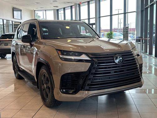 2025 Lexus LX 700h Overtrail