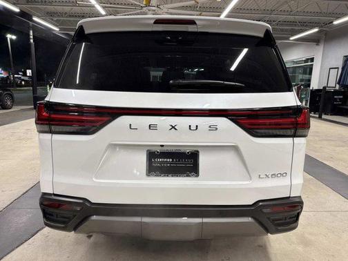 2025 Lexus LX 600 Luxury
