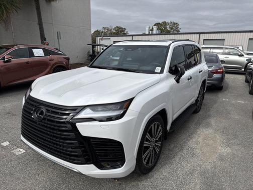 2025 Lexus LX 600 Luxury