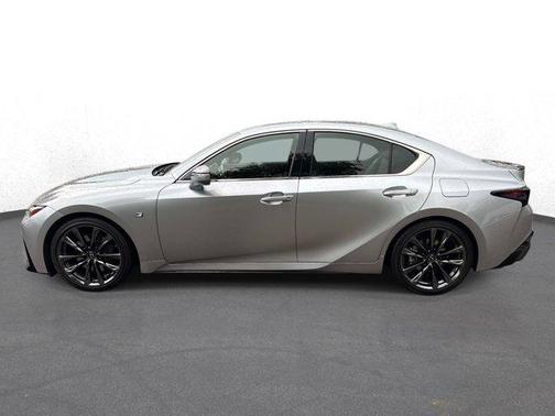 Iridium 2022 Lexus IS 350 Base