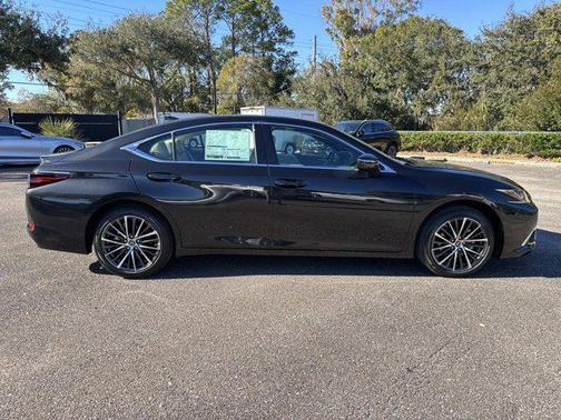 2025 Lexus ES 350 Base