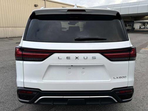 2025 Lexus LX 600 Base