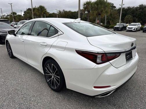 2024 Lexus ES 350 Base