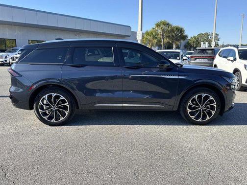 2024 Lincoln Nautilus Reserve