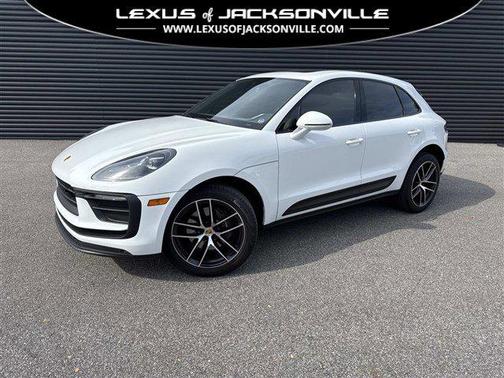 2022 Porsche Macan AWD