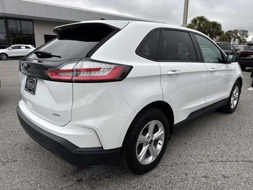 2023 Ford Edge SE