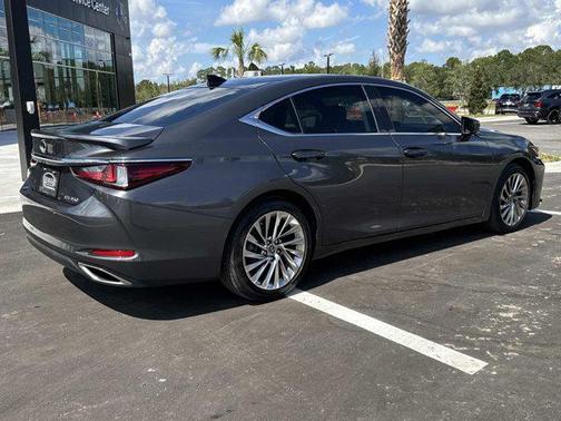 2022 Lexus ES 350 Ultra Luxury