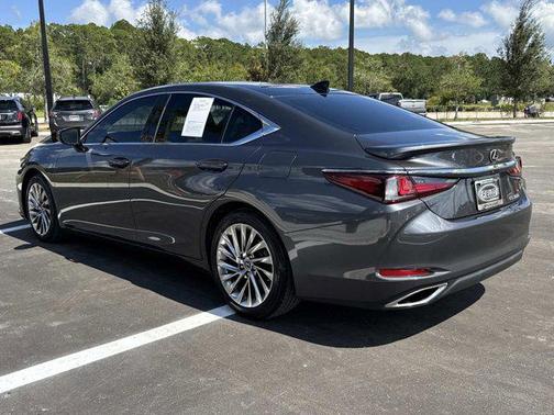 2022 Lexus ES 350 Ultra Luxury