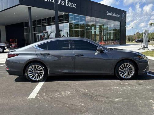 2022 Lexus ES 350 Ultra Luxury