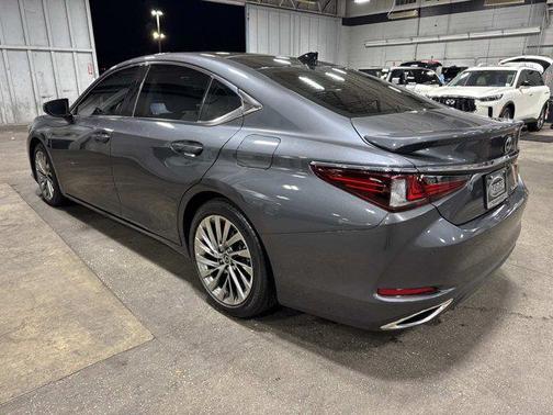 2022 Lexus ES 350 Ultra Luxury