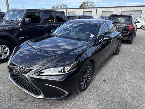 2022 Lexus ES 350 Base