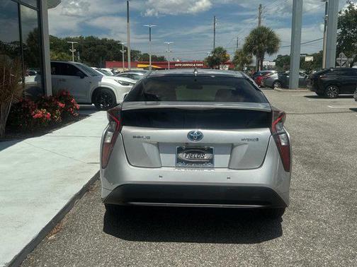 2017 Toyota Prius Four