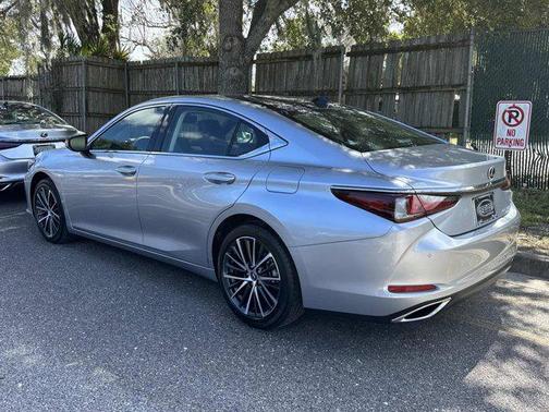 2025 Lexus ES 350 Base