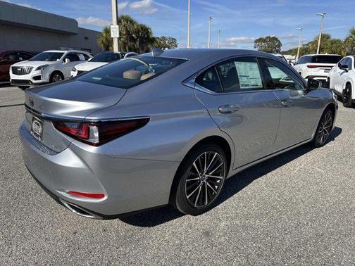 2025 Lexus ES 350 Base