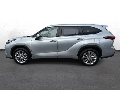 2022 Toyota Highlander Hybrid Limited