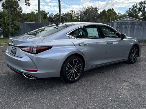 2025 Lexus ES 350 Base