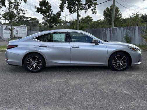 2025 Lexus ES 350 Base