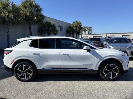 2025 Chevrolet Equinox EV LT