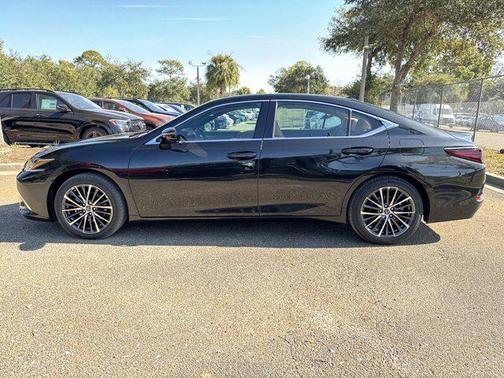 2025 Lexus ES 350 Base