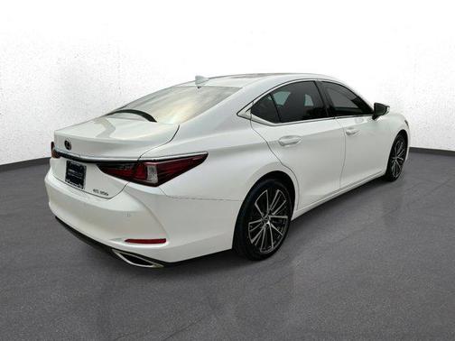 2023 Lexus ES 350 Base