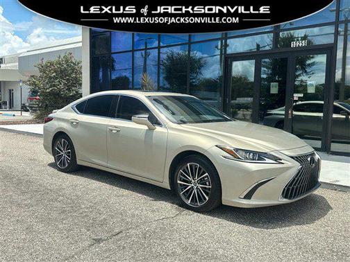 2023 Lexus ES 300h Base