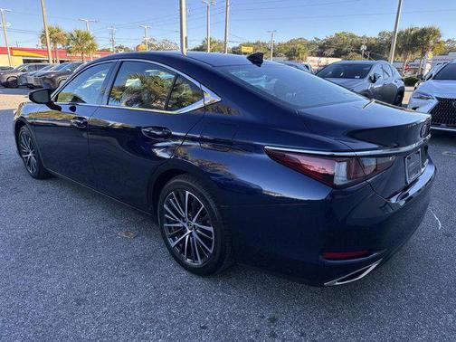 2025 Lexus ES 350 Base