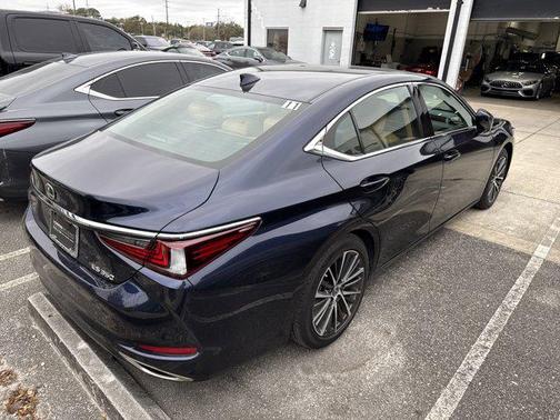 2025 Lexus ES 350 Base