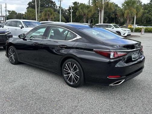 2025 Lexus ES 350 Base