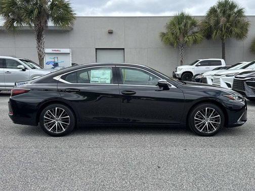 2025 Lexus ES 350 Base