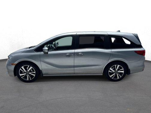 Lunar Silver Metallic 2023 Honda Odyssey Touring
