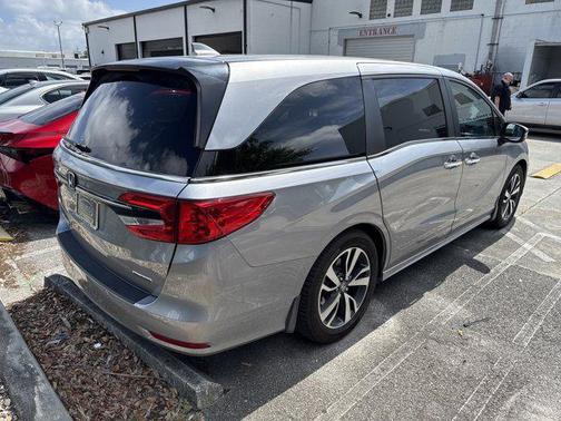Lunar Silver Metallic 2023 Honda Odyssey Touring