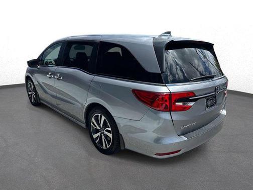 Lunar Silver Metallic 2023 Honda Odyssey Touring