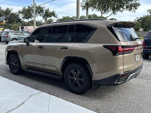 2025 Lexus LX 700h Overtrail
