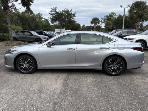 2025 Lexus ES 350 Base