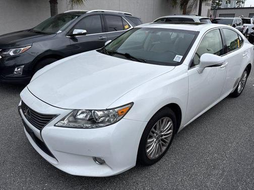 Starfire Pearl 2015 Lexus ES 350 Base