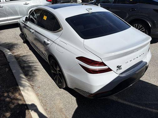 2023 Genesis G70 2.0T RWD