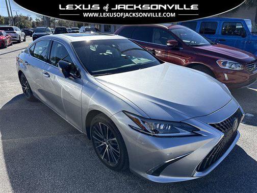 2023 Lexus ES 300h Base