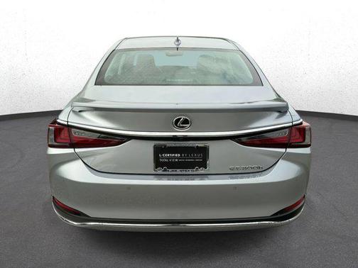 2023 Lexus ES 300h Base