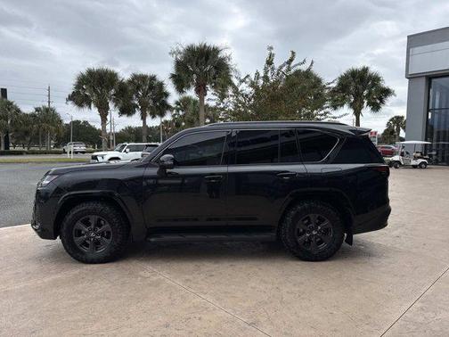 2025 Lexus LX 700h Overtrail