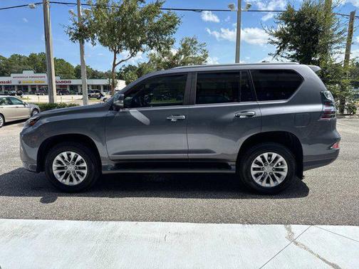 2023 Lexus GX 460 Premium