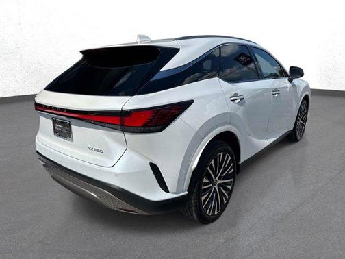 White Pearl 2023 Lexus RX 350 Premium Plus