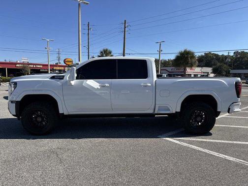 2024 GMC Sierra 2500 AT4