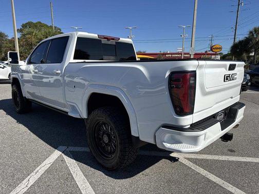 2024 GMC Sierra 2500 AT4